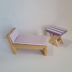 Kidkraft dollhouse furniture Patio Chasie Lounge and side Table